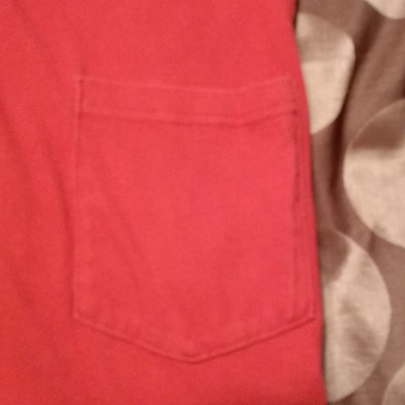 Men's Red Magellan pocket tee in XL - Picture 3 of 3